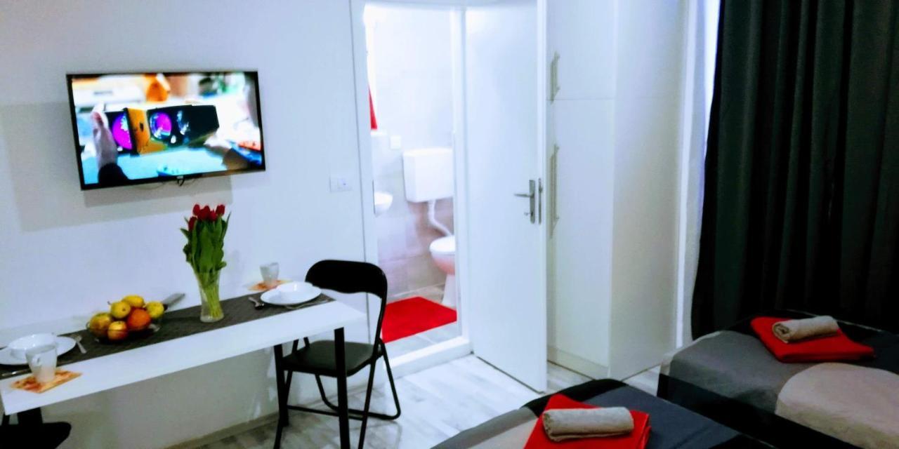 Pula Center Arena Belvedere Apartments And Rooms エクステリア 写真