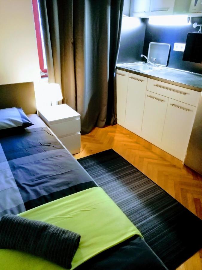 Pula Center Arena Belvedere Apartments And Rooms エクステリア 写真